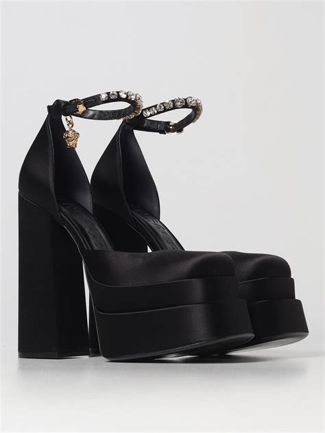 scarpe con plateau versace|Nuova collezione di scarpe da donna di Versace su FARFETCH.